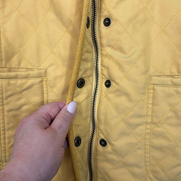 Orvis Mustard Yellow Women’s Mock Neck Quilted Vest Size XL - Picture 2 of 9